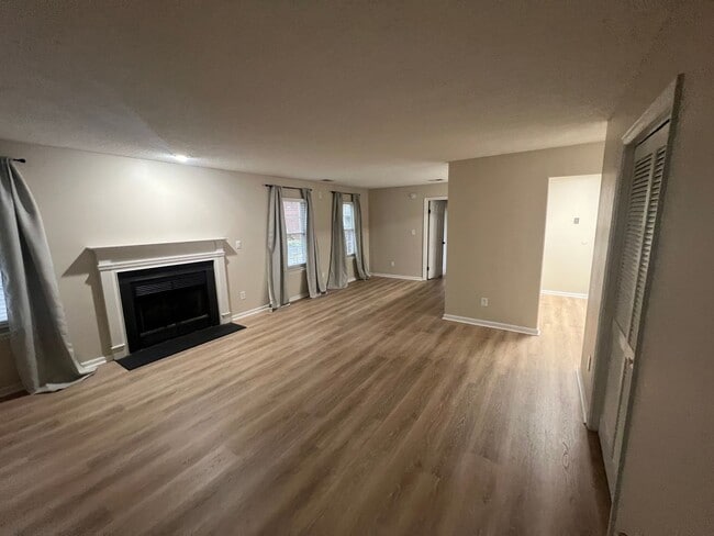 Building Photo - 2 Bed 2 Bath Condo