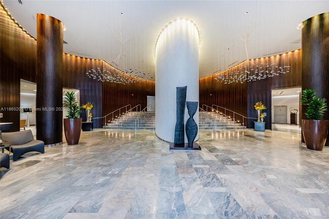 Building Photo - 17201 Collins Ave