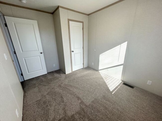 Foto del edificio - 29773 W Deerfield Ct