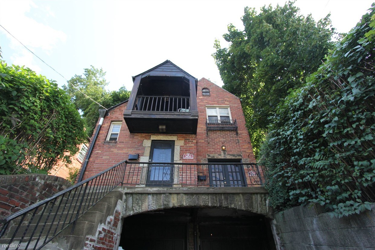 Primary Photo - 3835 Beechwood Blvd