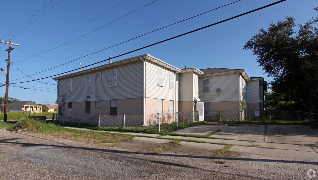 Primary Photo - 1501-1515 Benton St