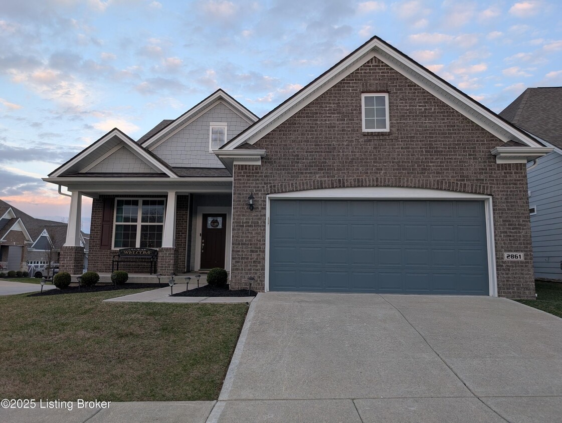 Foto principal - 2861 Hamilton Springs Dr