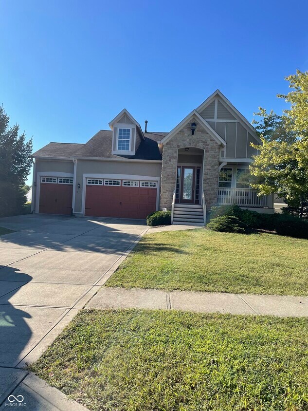 Foto principal - 1231 Greenwood Station Blvd