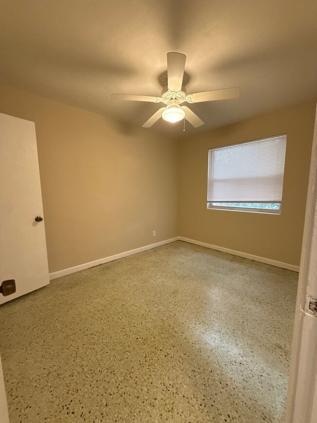 Photo - Quiet Street with Beautiful Old Oaks House