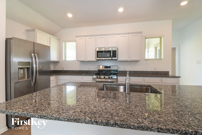 Foto del edificio - 712 Willow Harbor Ln