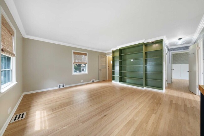 Foto del edificio - 507 W Wesley St