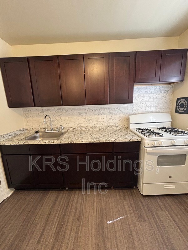 Foto del edificio - 5238 Goolsby Ct
