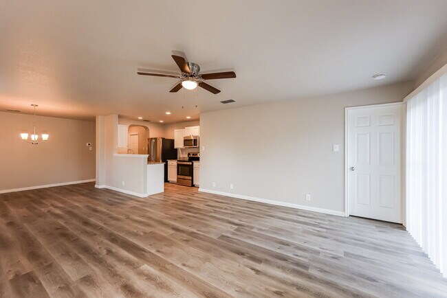 Foto del edificio - 7826 Juno Heights
