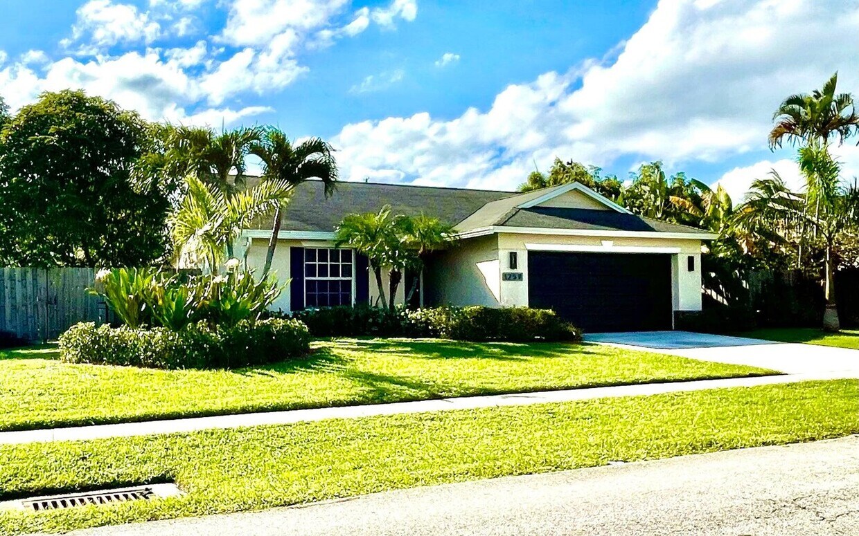 Primary Photo - 1259 Denlow Ln