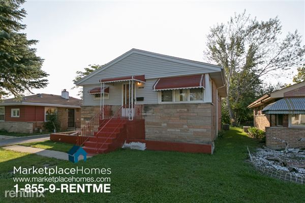 Primary Photo - 16154 Paulina St