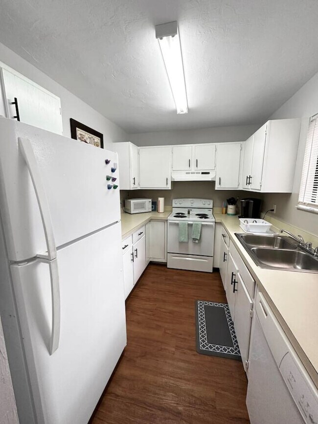 Foto del edificio - 2300 SW 43rd St