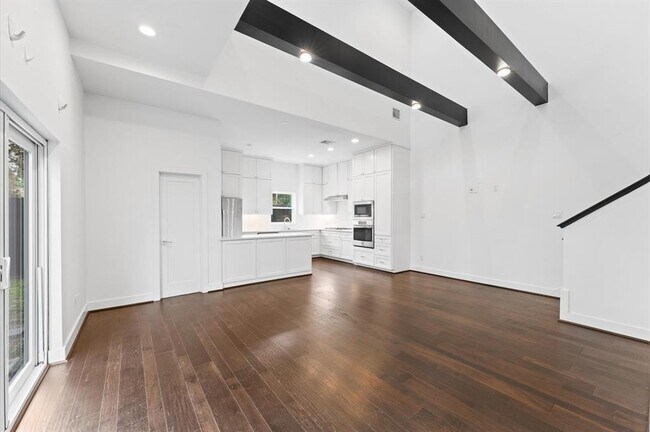 Foto del edificio - 7722 Jack Oak Ave