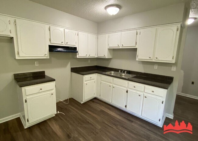 Foto del edificio - 5870 Jackson Dr