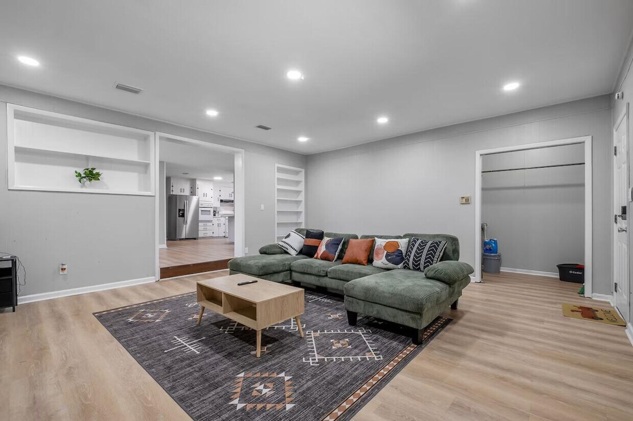 Foto principal - 218 Cactus St