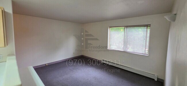 Foto del edificio - 1102 Belford Ave
