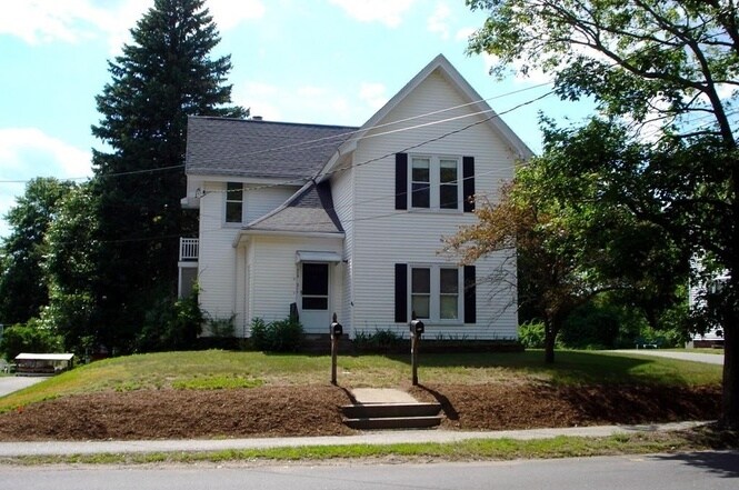 Building Photo - 311-313 Commonwealth Ave
