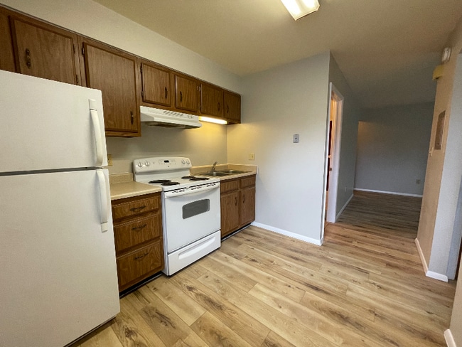 Building Photo - 2344 Glenheath Dr