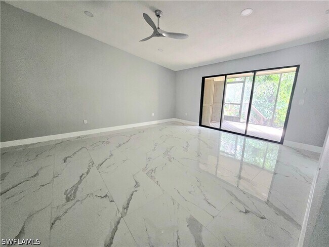 Foto del edificio - 17758 Park Village Blvd