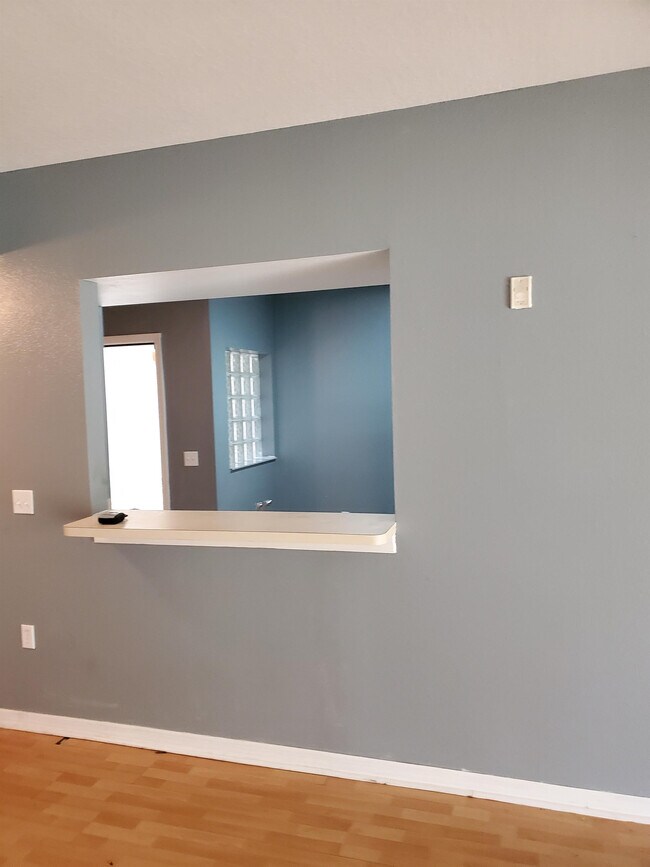 Foto del edificio - 6004 Portsdale Pl