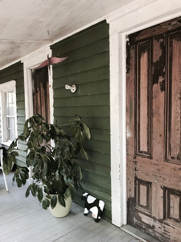 Foto principal - Two Bedroom Cozy House!