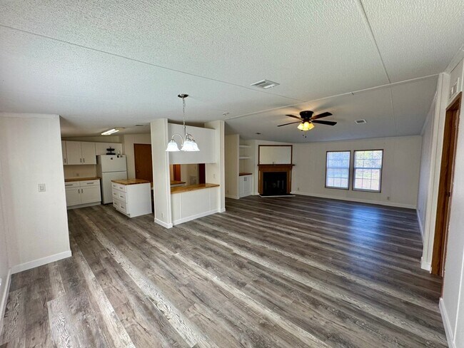 Foto del edificio - 141 Bodie Lister Rd