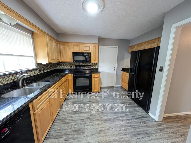Foto del edificio - 8220 S College Ave