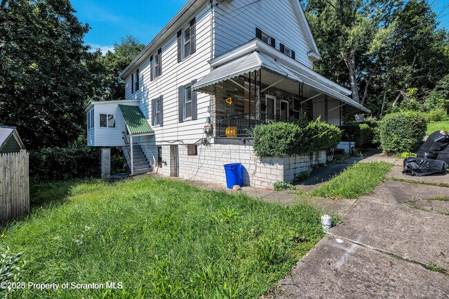 Building Photo - 1307 Wood St