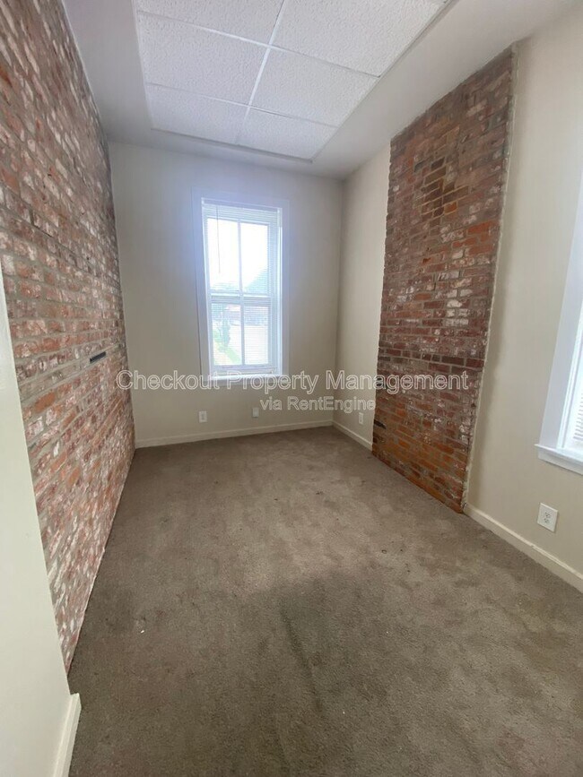 Foto del edificio - 2301 S 11th St