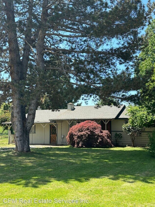 Primary Photo - 3 br, 1.5 bath House - 240 Glen Drive