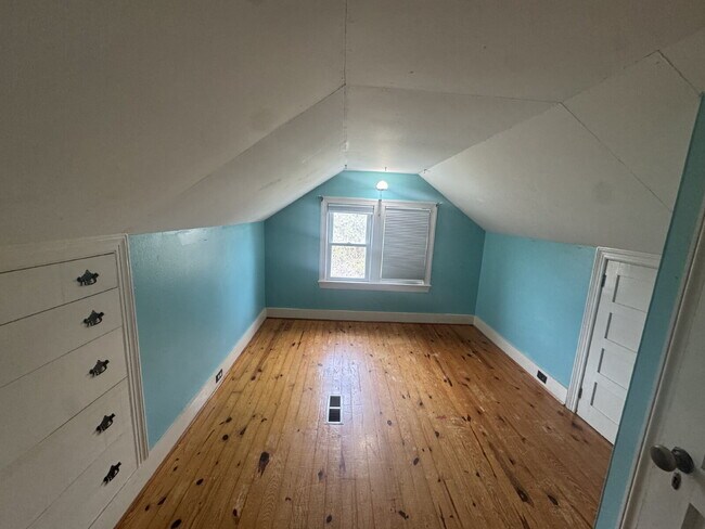 Foto del edificio - 4-Bedroom country homestead in Strasburg with Spacious Living — 1,445 Sq Ft of Comfort!