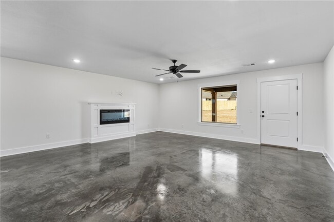 Building Photo - 86 Watson Ln