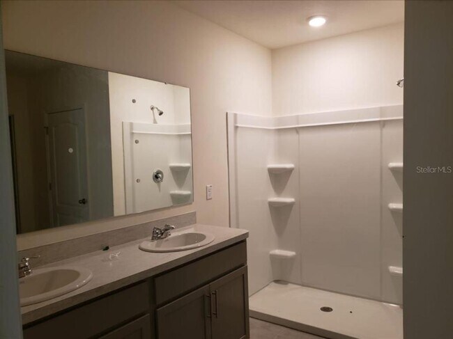 Building Photo - 713 Fulmar Ct