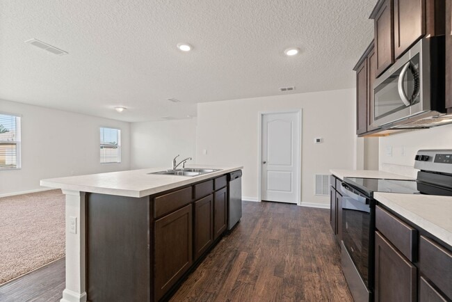 Building Photo - BRAND NEW HOME in Yulee!