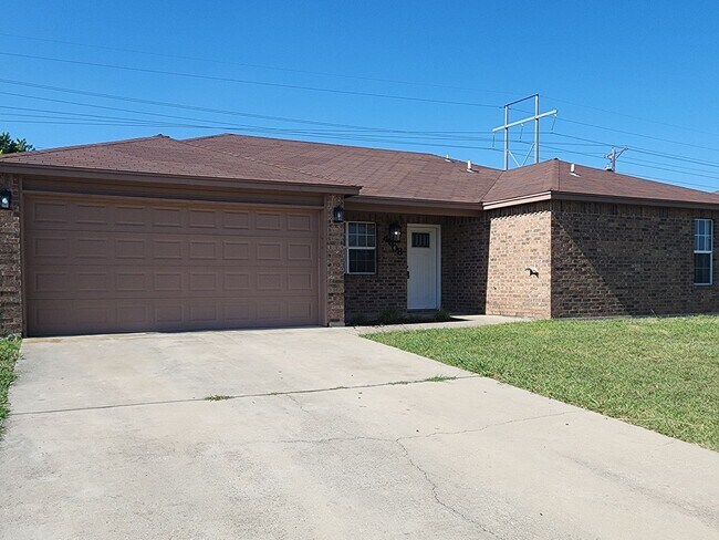 Foto del edificio - 4508 Greyhound Dr