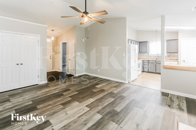 Foto del edificio - 10234 Orchard Grass Ct