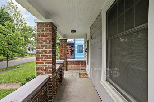 Foto del edificio - 418 N Drexel Ave