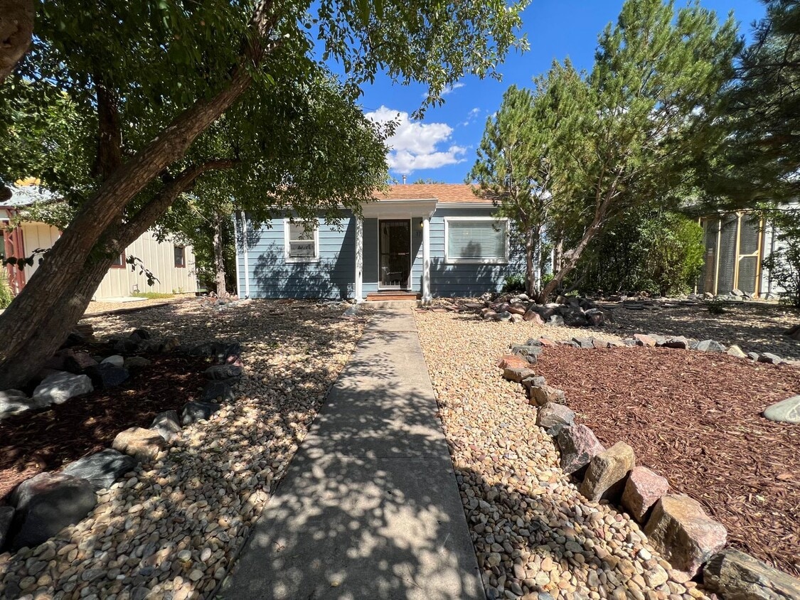 Cute East Denver Bungalow - Cute East Denver Bungalow