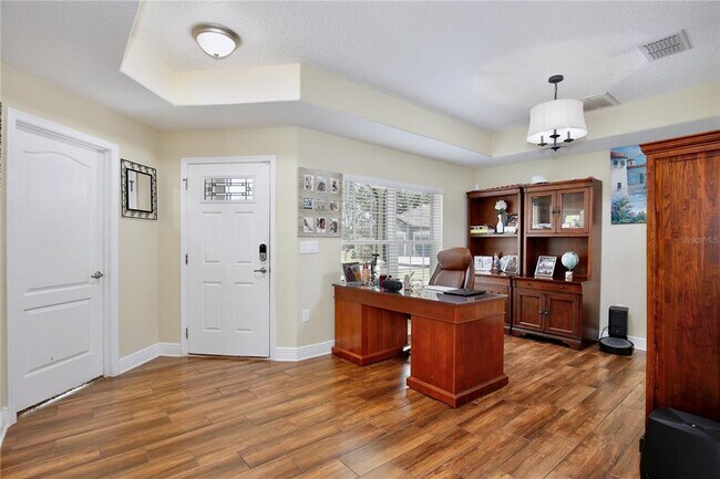 Building Photo - 30097 Island Club Dr