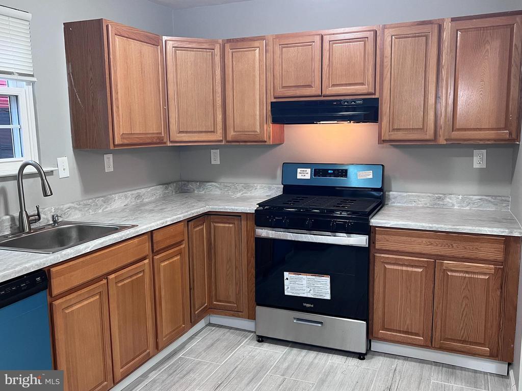 114 Gloucester Ave, Lawnside, NJ 08045 Townhome Rentals in Lawnside