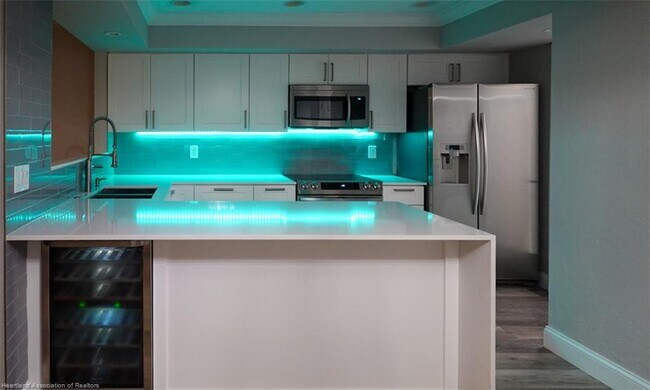 Foto del edificio - 1561 Lakeview Dr