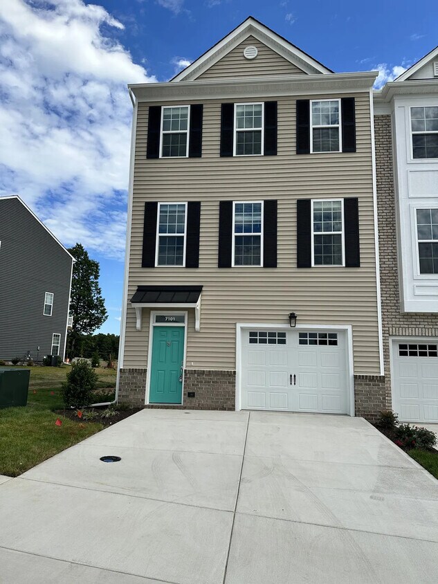 Building Photo - 7101 Leire Ln