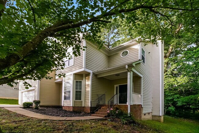 Building Photo - 5202 Hedgecrest Pl
