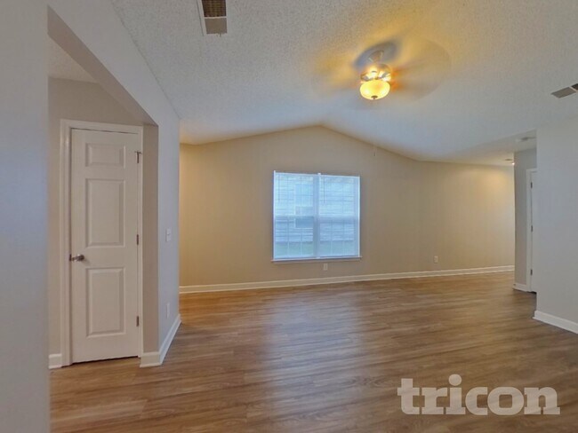 Building Photo - 3429 Braden Dr