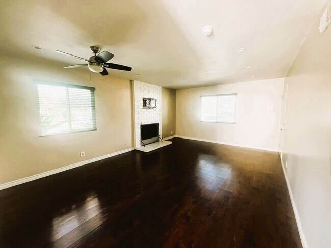 Foto del edificio - 21266 Burlington Ln