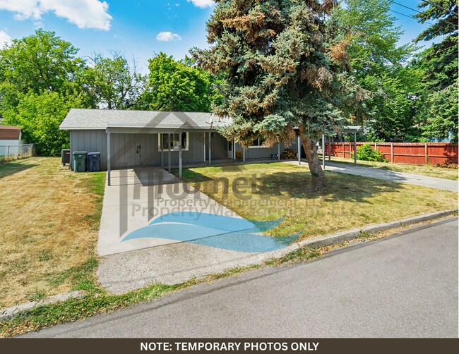 Foto del edificio - 2711-13 N 10th Pl