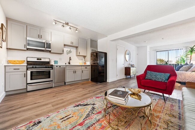 Interior Photo - The Hive@Market