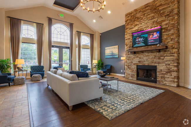 Clubhouse - Whisper Creek