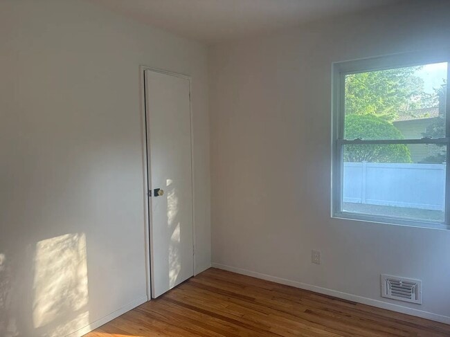 Building Photo - 161 Fiddler Pl