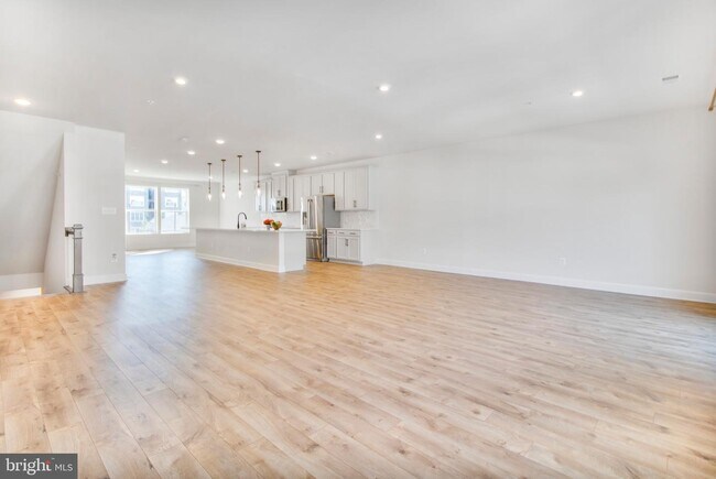 Building Photo - 7639 Stemhart Ln