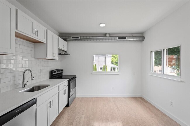 Photo - 640 Collins St Apartment